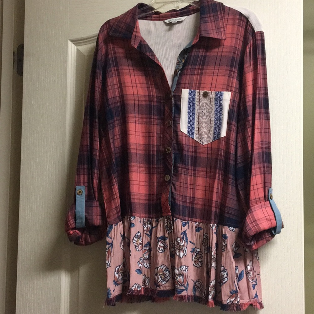 NWT plaid blouse size small